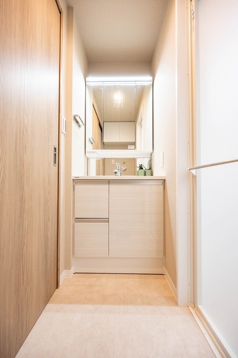 apartment 東京都渋谷区千駄ヶ谷４丁目19-18