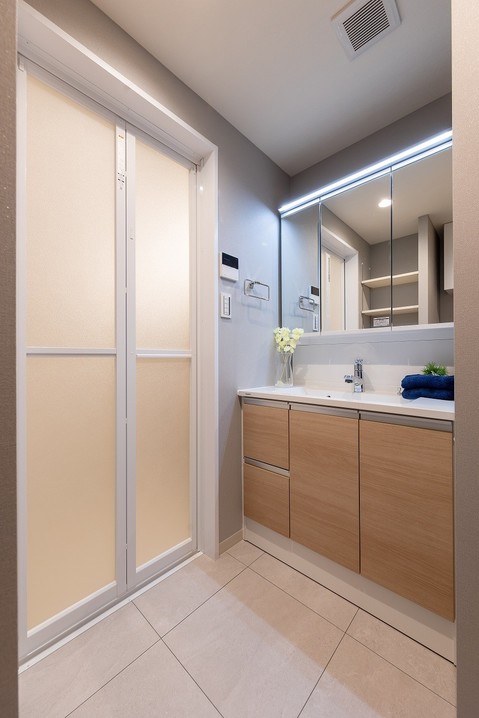 apartment 東京都渋谷区千駄ヶ谷４丁目19-18