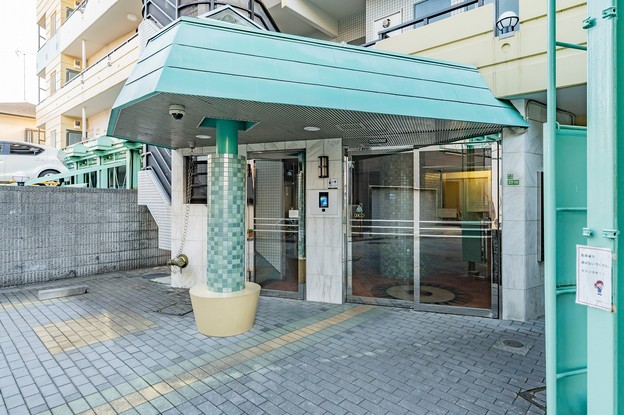 apartment 東京都渋谷区千駄ヶ谷４丁目19-18