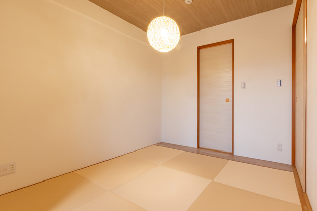 apartment 大阪府堺市西区上野芝町７丁
地図を見る