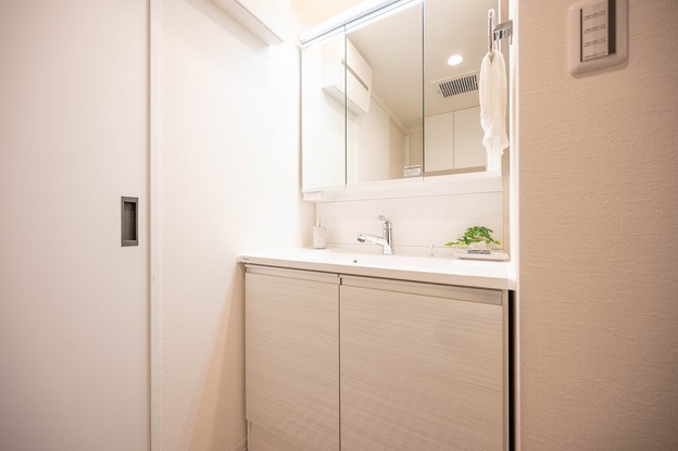 apartment 千葉県浦安市富士見５丁目
地図を見る