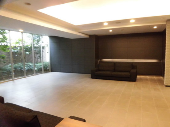 apartment 東京都渋谷区千駄ヶ谷４丁目19-18