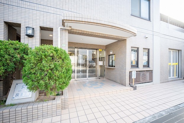 apartment 大阪府豊中市長興寺北３丁目
地図を見る