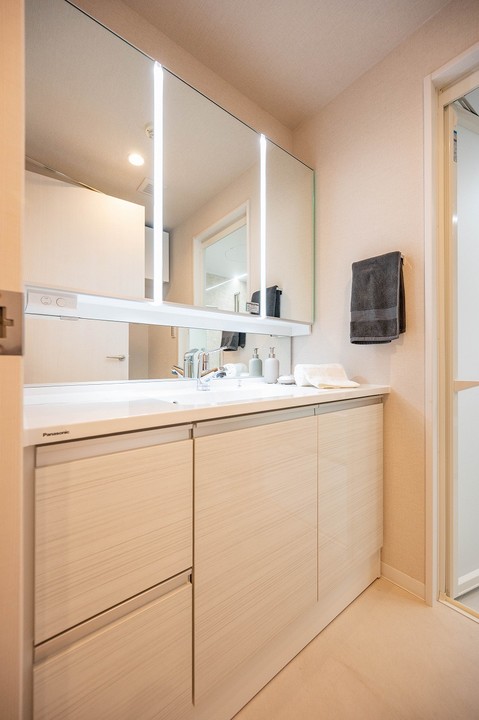 apartment 東京都渋谷区千駄ヶ谷４丁目19-18