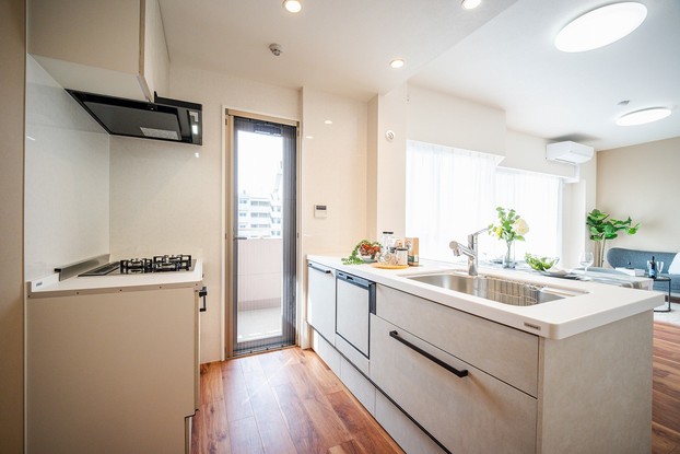 apartment 京都府京都市右京区西院寿町
地図を見る