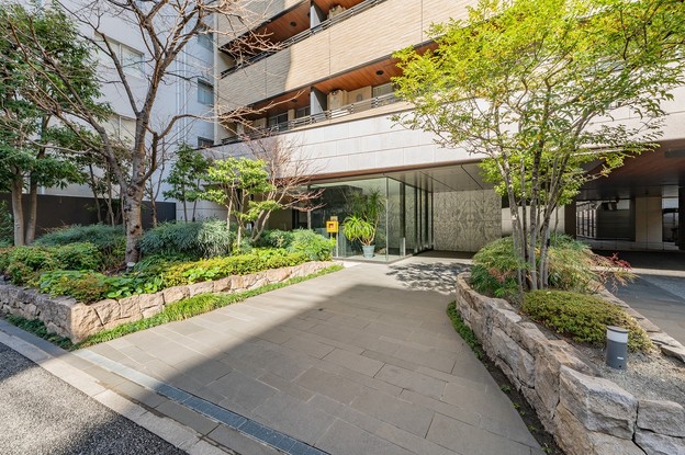 apartment 東京都千代田区九段南４丁目
地図を見る