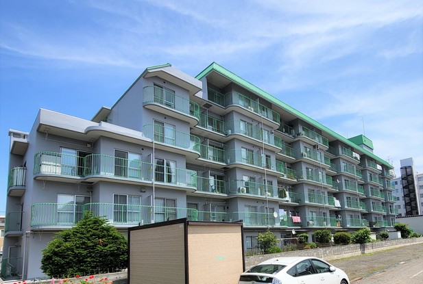 apartment 北海道札幌市西区八軒五条西４丁目
地図を見る