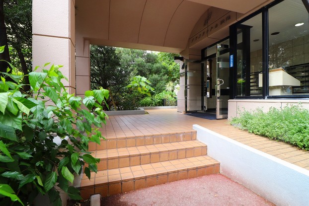 apartment 東京都渋谷区千駄ヶ谷４丁目19-18