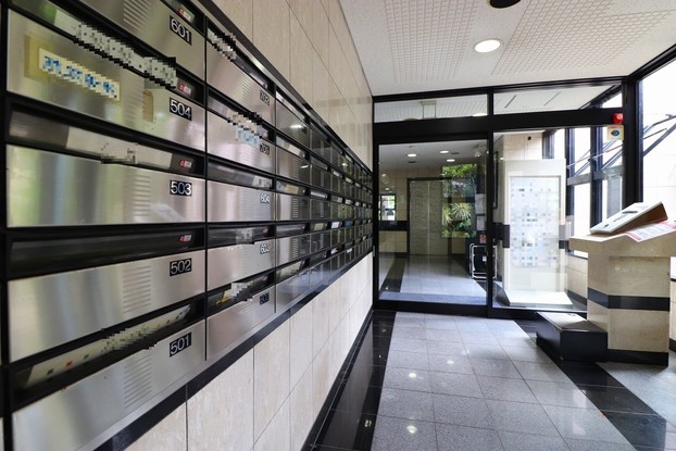 apartment 東京都渋谷区千駄ヶ谷４丁目19-18