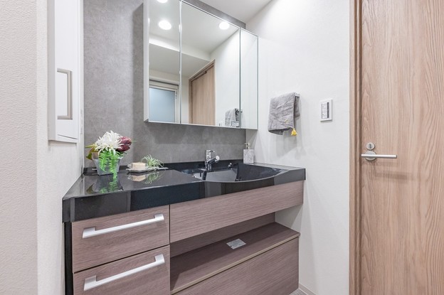 apartment 東京都渋谷区千駄ヶ谷４丁目19-18