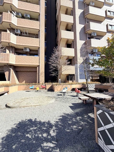 apartment 東京都渋谷区千駄ヶ谷４丁目19-18