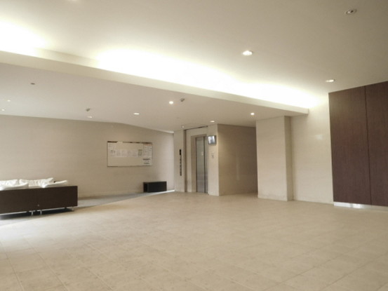 apartment 東京都渋谷区千駄ヶ谷４丁目19-18