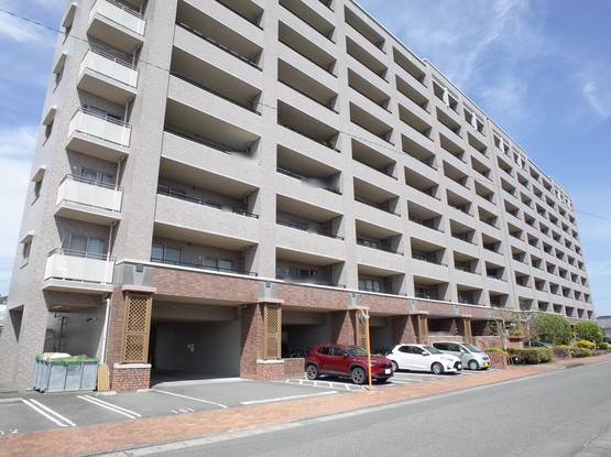 apartment 宮崎県宮崎市下北方町平田
地図を見る