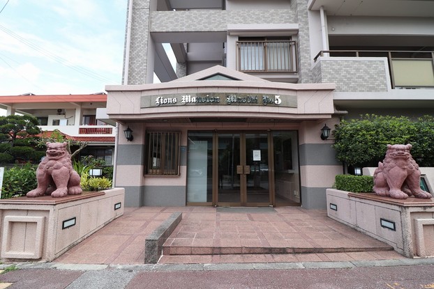 apartment 沖縄県宜野湾市真志喜３丁目
地図を見る