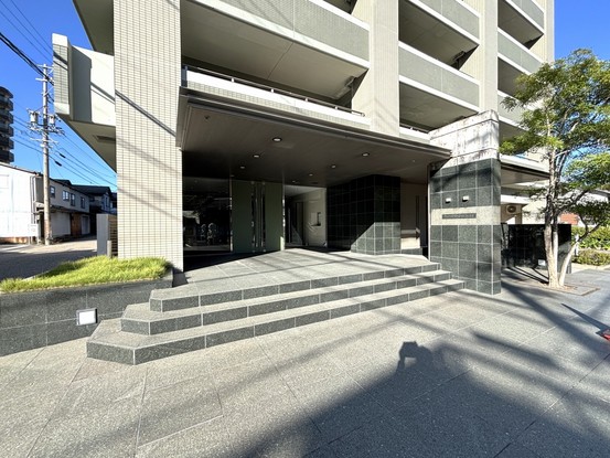 apartment 東京都渋谷区千駄ヶ谷４丁目19-18