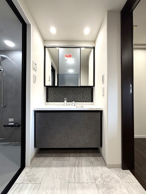 apartment 東京都渋谷区千駄ヶ谷４丁目19-18