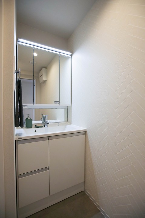 apartment 東京都渋谷区千駄ヶ谷４丁目19-18
