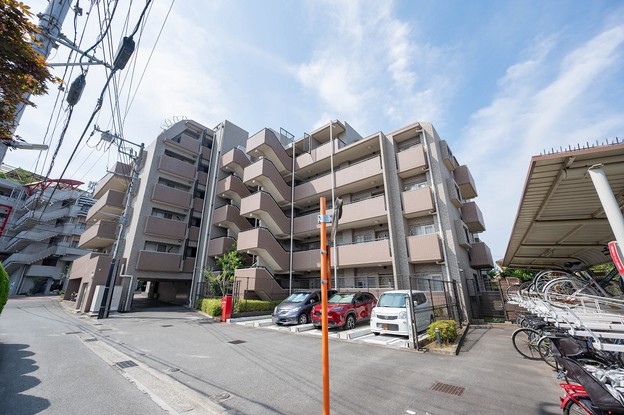 apartment 神奈川県鎌倉市小袋谷２丁目
地図を見る