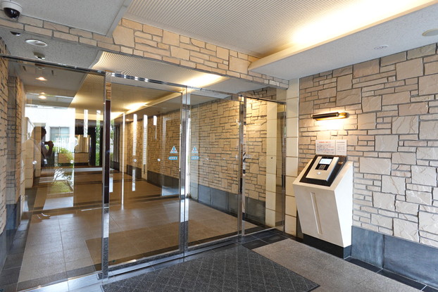 apartment 東京都渋谷区千駄ヶ谷４丁目19-18