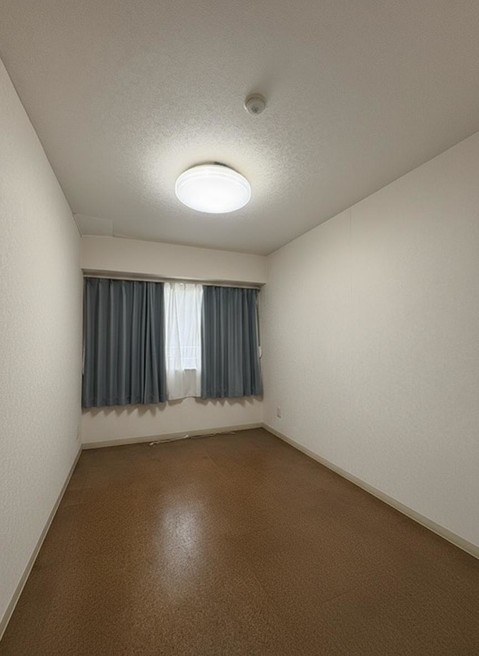apartment 東京都渋谷区千駄ヶ谷４丁目19-18