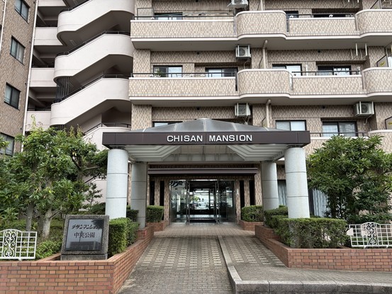 apartment 東京都渋谷区千駄ヶ谷４丁目19-18