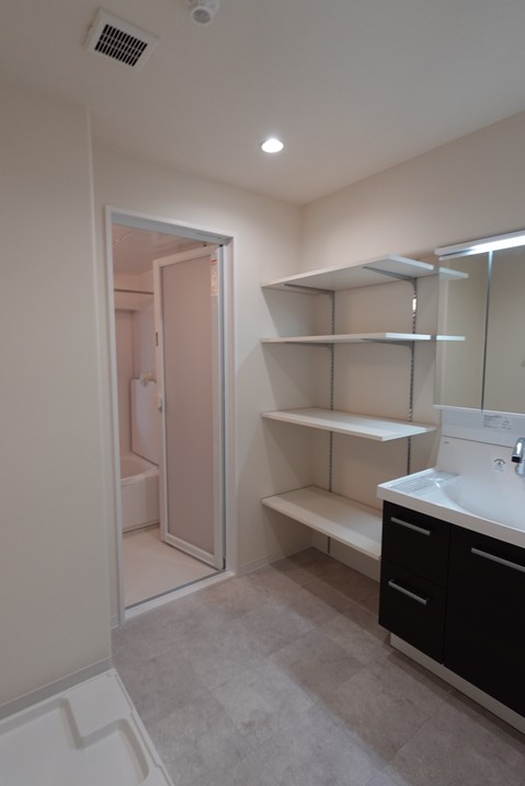 apartment 東京都渋谷区千駄ヶ谷４丁目19-18
