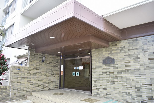 apartment 東京都渋谷区千駄ヶ谷４丁目19-18