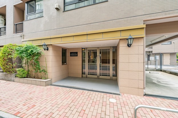 apartment 東京都渋谷区千駄ヶ谷４丁目19-18