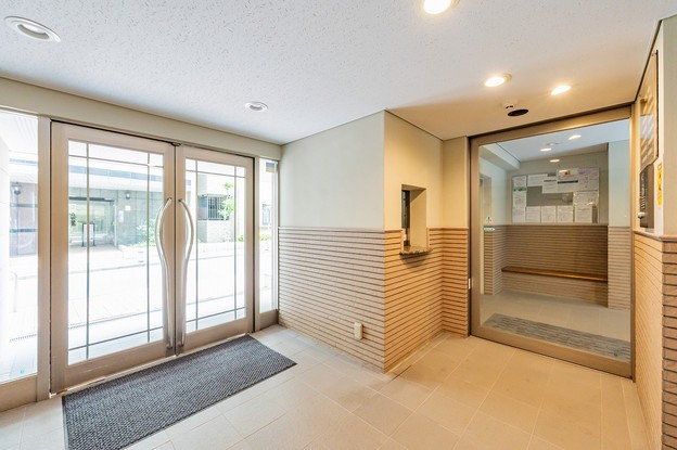apartment 東京都渋谷区千駄ヶ谷４丁目19-18