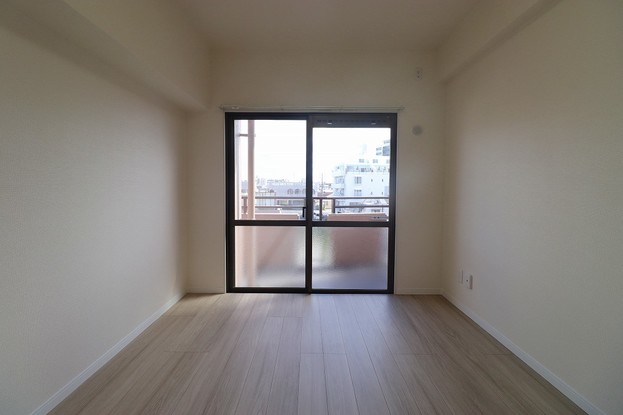 apartment 東京都渋谷区千駄ヶ谷４丁目19-18