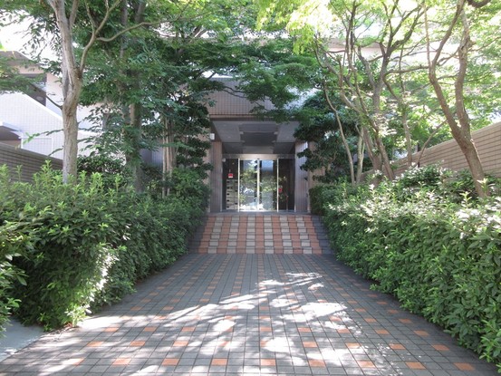 apartment 東京都渋谷区千駄ヶ谷４丁目19-18