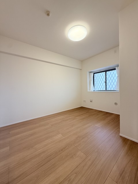 apartment 東京都渋谷区千駄ヶ谷４丁目19-18