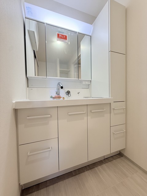 apartment 東京都渋谷区千駄ヶ谷４丁目19-18