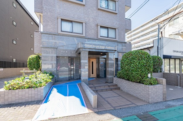 apartment 東京都渋谷区千駄ヶ谷４丁目19-18