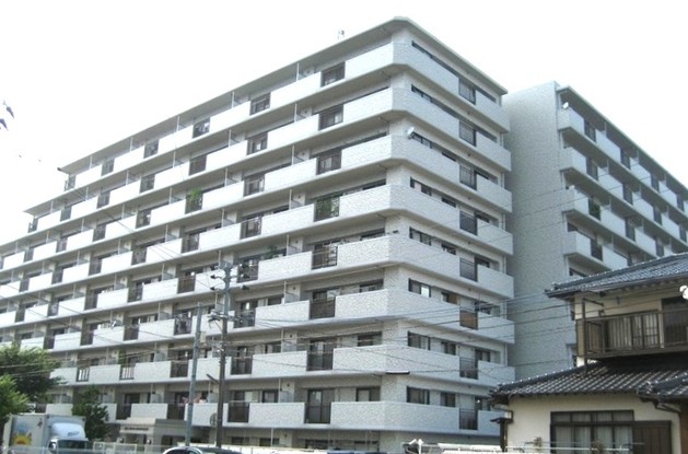 apartment 福岡県太宰府市朱雀１丁目
地図を見る