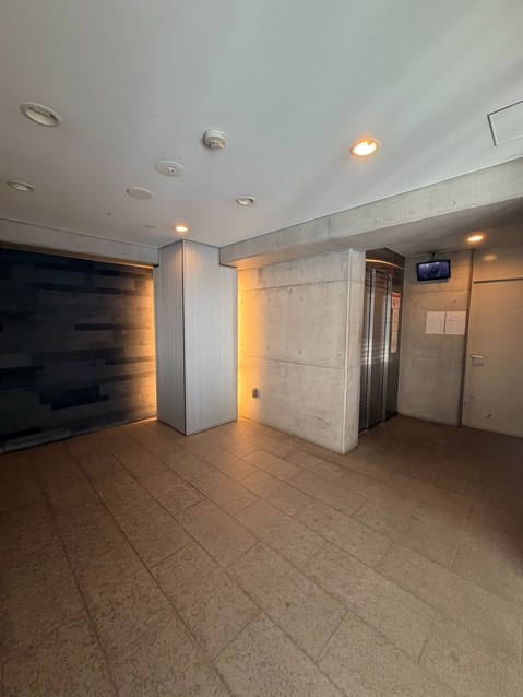 apartment 東京都千代田区神田錦町１丁目
地図を見る