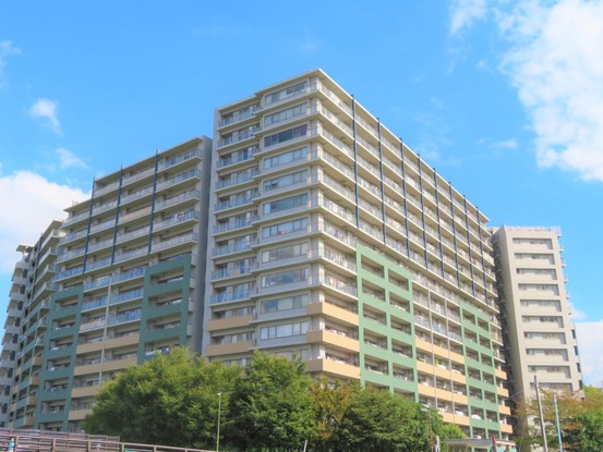 apartment 東京都多摩市連光寺１丁目
地図を見る