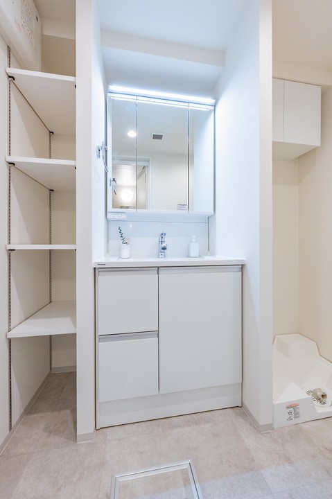 apartment 東京都渋谷区千駄ヶ谷４丁目19-18