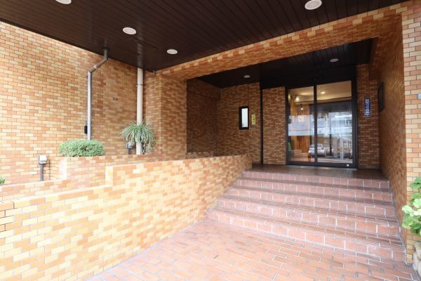 apartment 東京都渋谷区千駄ヶ谷４丁目19-18