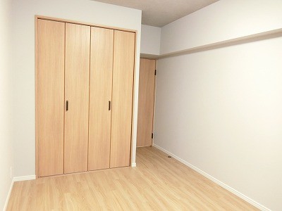 apartment 大阪府吹田市江坂町２丁目
地図を見る