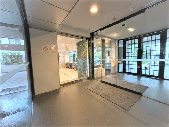 apartment 東京都渋谷区千駄ヶ谷４丁目19-18