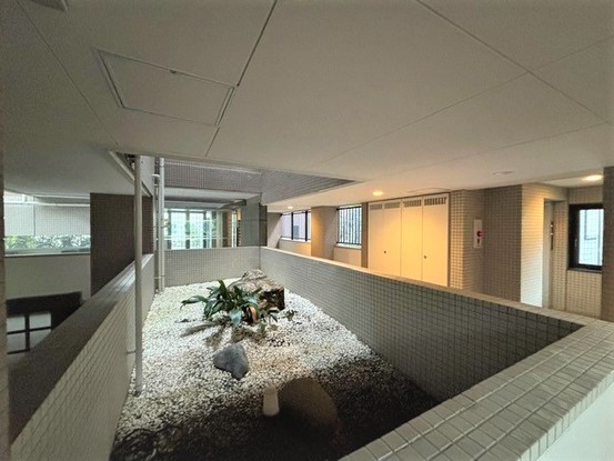 apartment 東京都渋谷区千駄ヶ谷４丁目19-18