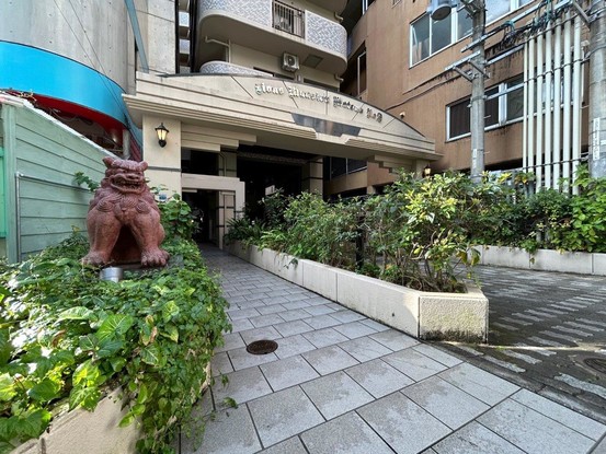 apartment 東京都渋谷区千駄ヶ谷４丁目19-18