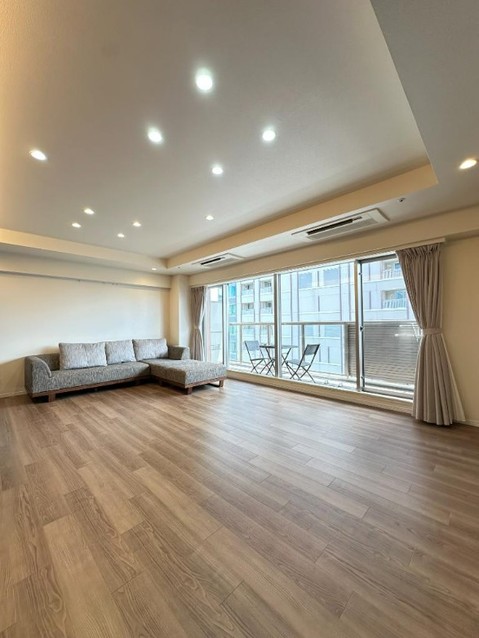 apartment 東京都新宿区四谷４丁目28-20 パレエテルネル403号室