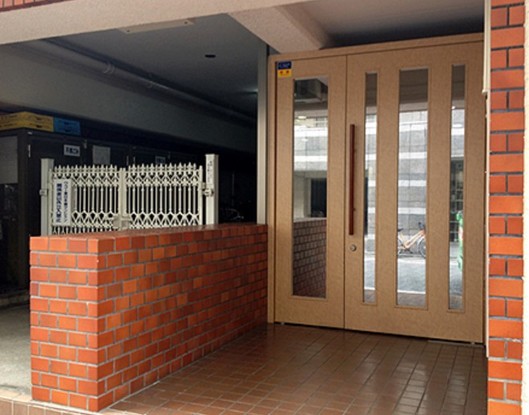 apartment 東京都新宿区四谷４丁目28-20 パレエテルネル403号室