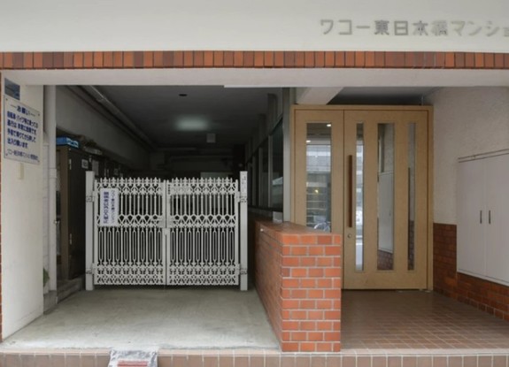 apartment 東京都新宿区四谷４丁目28-20 パレエテルネル403号室