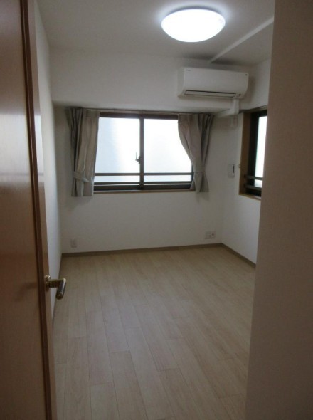 apartment 東京都新宿区四谷４丁目28-20 パレエテルネル403号室