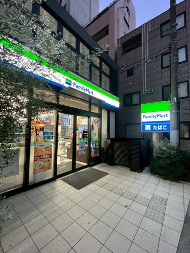 apartment 東京都新宿区四谷４丁目28-20 パレエテルネル403号室