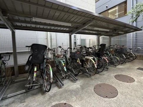 apartment 東京都新宿区四谷４丁目28-20 パレエテルネル403号室