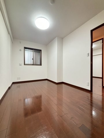apartment 千葉県浦安市入船４丁目3-1 新浦安エスケービル1階